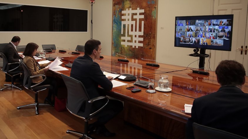Sánchez comunica als presidents autonòmics que l'estat d'alarma s'allargarà 15 dies més 