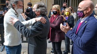 Jordi Cuixart inaugura a Montblanc una mostra de peces de ceràmica seves fetes a Lledoners