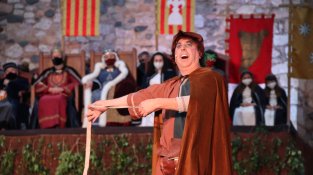 Montblanc ha saludat la celebració de la Nit Trobadoresca de la Setmana Medieval
