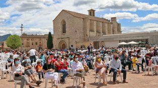 Montblanc ha saludat la 26a Trobada de Gegants i Bestiari de les Festes de Sant Maties