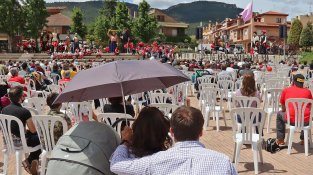 Montblanc ha saludat la 26a Trobada de Gegants i Bestiari de les Festes de Sant Maties