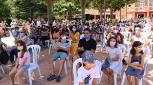 El Seguici Popular delecta els espluguins en el marc de la Festa Major