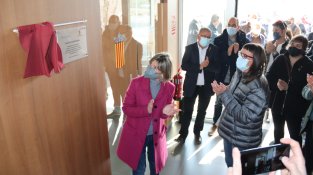 A punt la sala de vetlles de Sarral i la instal·lació solar fotovoltaica de Rocafort de Queralt