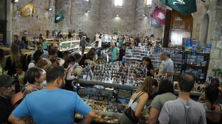 FOTOS | Primer dia de la quinzena edició de Clickània en un festiu molt cridaner