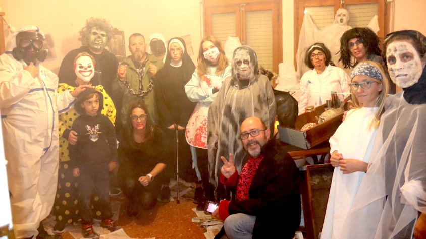 L’antiga casa del metge de Sarral acull una performance del terror