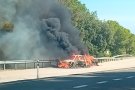 Incendi a Montblanc cremant un turisme i el seu remolc a l'N-240