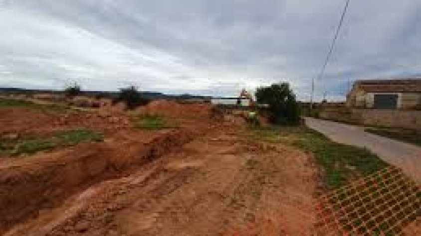 L’hora de complir amb l’aigua promesa