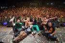 Èxit absolut de la Pegatina a l’Acampada Jove