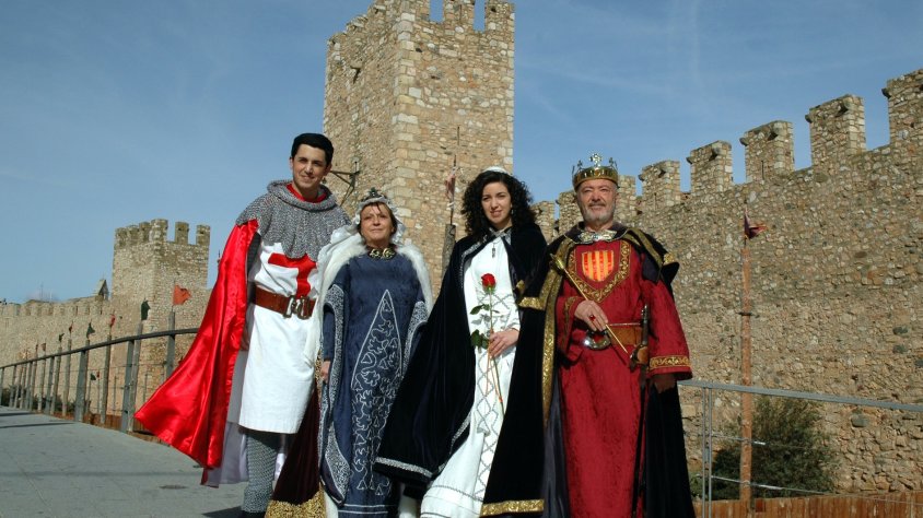 Fotografia conjunta del Sant Jordi, Princesa, i Rei i Reina del 2014 de Montblanc