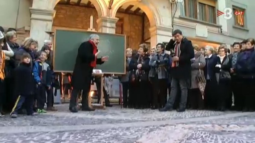 Un instant del programa, des de la plaça de l'Església de Solivella.