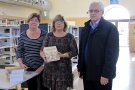 Lliurament d’un exemplar de les ‘Narraciones Históricas’ de Manuel de Castellví a la Biblioteca Comarcal