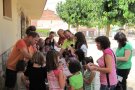 Els infants de Vilanova de Prades  gaudeixen del taller d’estiu “Aquí hi ha marro de càpsules de cafè”