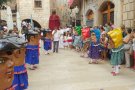 Tot i l'amenaça de pluja, avui sí que el seguici ha pogut fer el ball de Festa Major