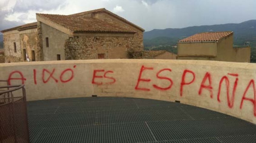 Imatge de la pintada al Castell de Barberà de la Conca