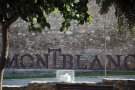 Montblanc també compta amb una urna dins una gàbia i se suma així a la campanya “Muts i a la gàbia”
