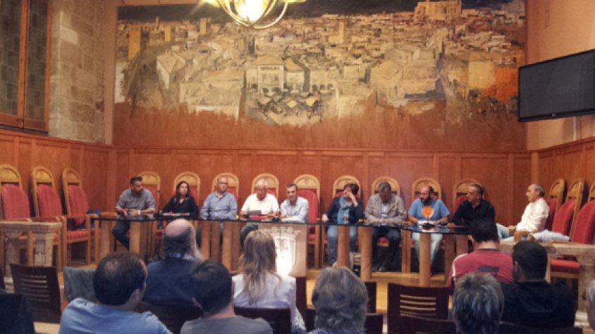 L'acte es va presentar a la sala de plens de l'Ajuntament de Montblanc