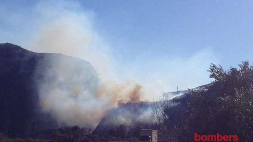 A les dues del migdia es donava per extingit el foc