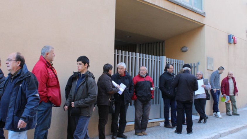 Imatge de la porta del jutjat de Valls