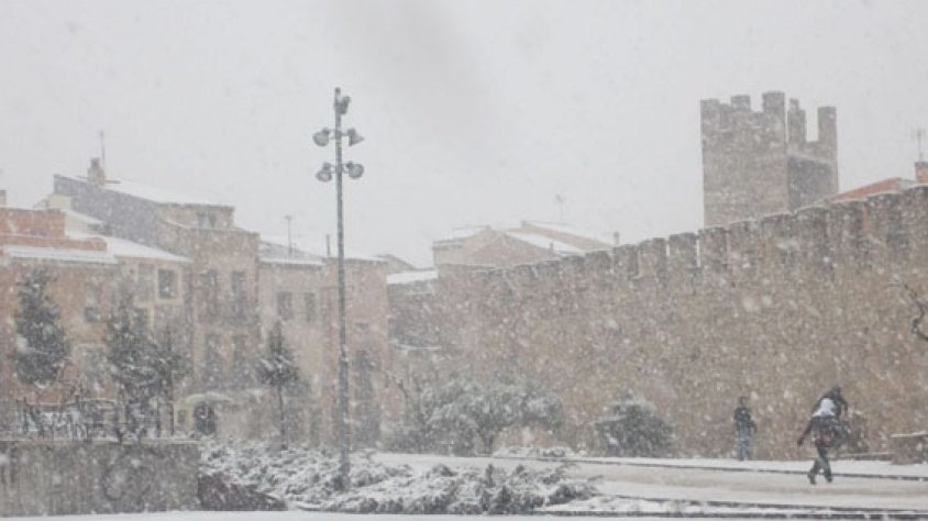 Segueix nevant a Montblanc