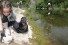 Neteja de l’entorn del riu Francolí a Montblanc, aquest diumenge 10 de maig