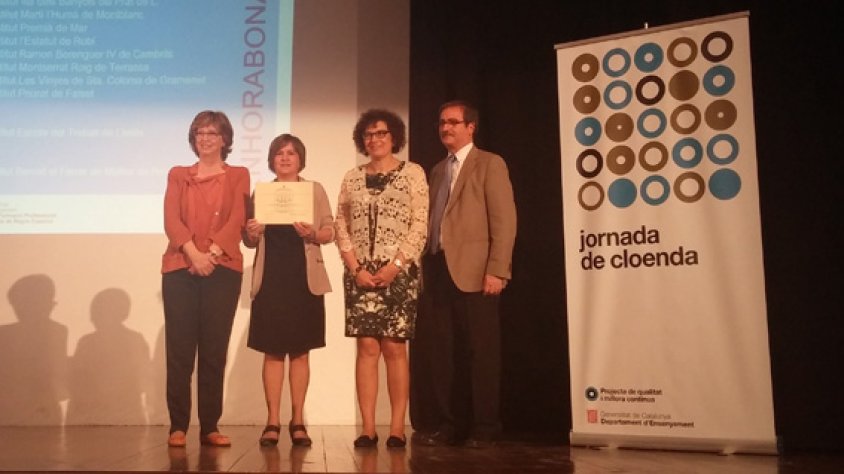 El diploma s’entregava de la mà de la consellera Irene Rigau