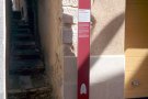Vimbodí instal·la un panell turístic al carrer de les Abraçades