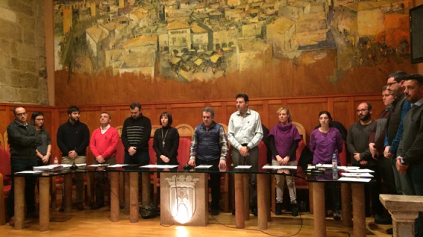 Instant del minut de silenci per les víctimes de violència masclista d'aquest any