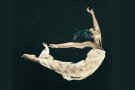 Ingràvida bellesa, un projecte que vincula fotografia, dansa i viticultura, al Museu de la Vida Rural