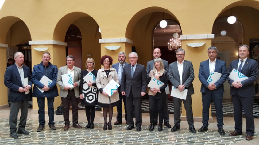 Fotografia amb els presidents dels Consells Comarcals