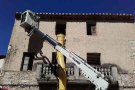 Retiren 34 ous d'oreneta cuablanca de l'antic edifici del consistori a Vilaverd