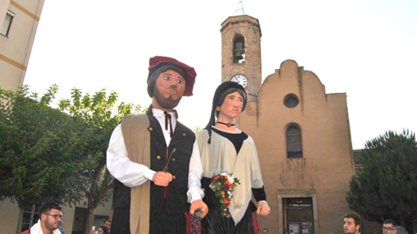 Els gegants vells, el Maties i la Montserrat, a Sant Joan Despí