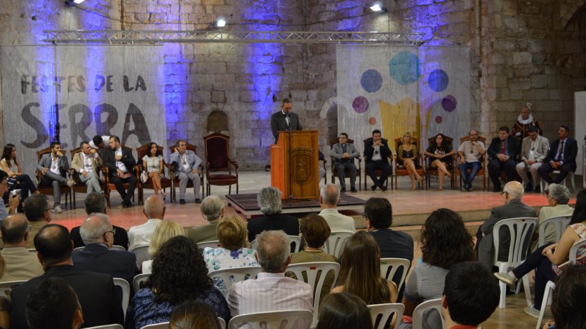 Pregó de les Festes de la Serra 2016, a càrrec de Josep M. Campdepadrós