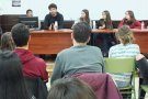 Cinc joves universitaris conquencs expliquen la seva experiència als alumnes de 2n de Batxillerat