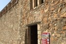 L'Oficina de Turisme de Montblanc permet fer visites a la muralla cada dia del mes d'agost