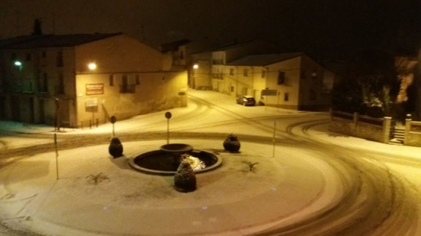 Santa Coloma s'ha tenyit de blanc aquesta tarda de dilluns 12 de febrer