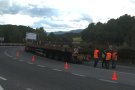 Un accident entre un camió i una ambulància talla el trànsit al Coll de Lilla