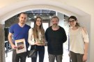 Alba Medina, de Tarragona, i Lídia Vives, de Valls, guanyadores del premi d’Instagram dedicat a les roses del Museu i Forn del Vidre vimbodinenc