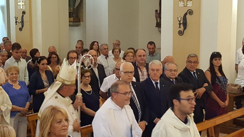 Un moment del solemne ofici del migdia