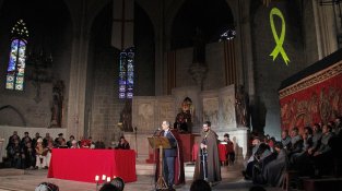 El president Quim Torra rep l'espasa d'honor de l'Associació Medieval