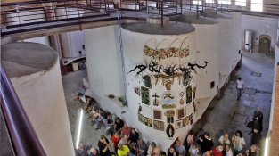 Enric Adserà Riba inaugura la seva "Oda al Passat", al Celler del Sindicat de Barberà de la Conca