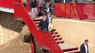 El president del país visita les destrosses de l'aigua a Montblanc