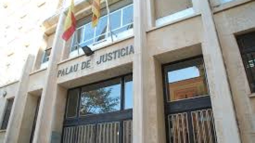 Ja ha començat el judici del clan familiar de Montblanc acusat de blanquejar diners del contraban de tabac