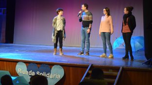 L'Escola Martí Poch va organitzar una riuada de nadales solidàries
