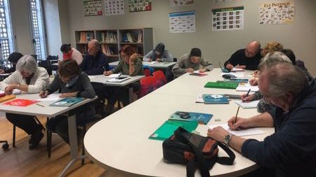 Inscripcions per als  cursos en línia de català per a adults a la comarca