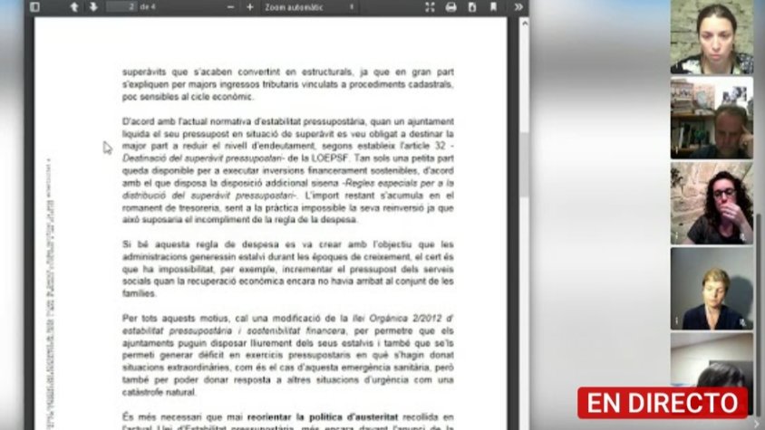 Un instant d'aquest primer ple telemàtic a Santa Coloma.