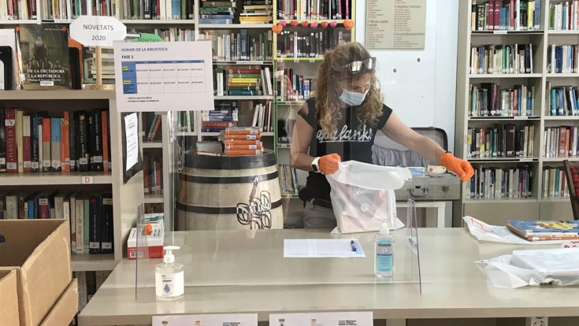 La Biblioteca de l’Espluga reobrirà el servei de préstec i retorn de llibres a partir del 25 de maig, amb cita prèvia i amb horaris i serveis adaptats