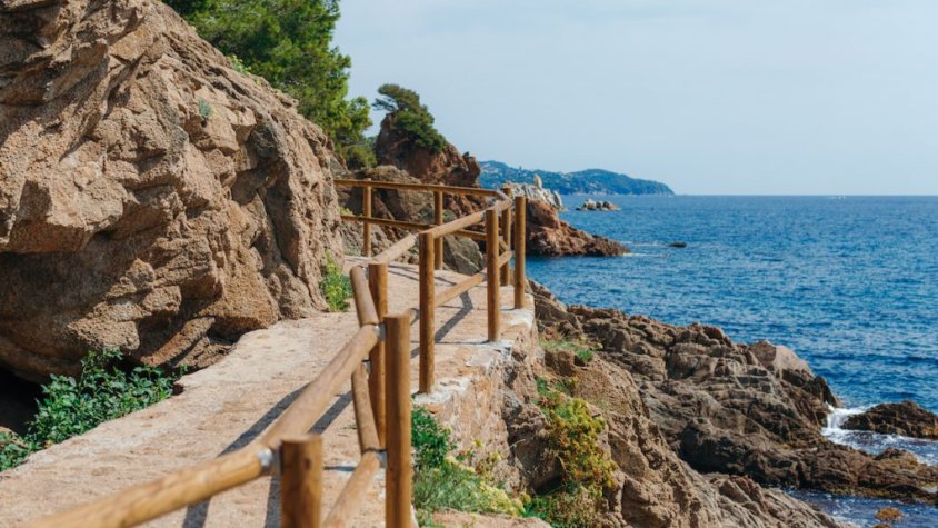 Costa Brava i Pirineus encapçalen les destinacions preferides pels catalans.