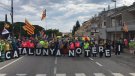 Centenars de persones es desplacen a Poblet en contra de la visita de Felip VI