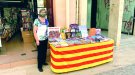 Es viu un Sant Jordi ben atípic i poc festiu a la Vila Ducal