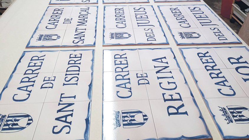 Montblanc ha canviat les plaques dels carrers del centre de la vila